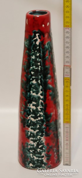 Iparművészeti, fröcskölt zöld pöttyös, piros mázas kerámia váza (2175)