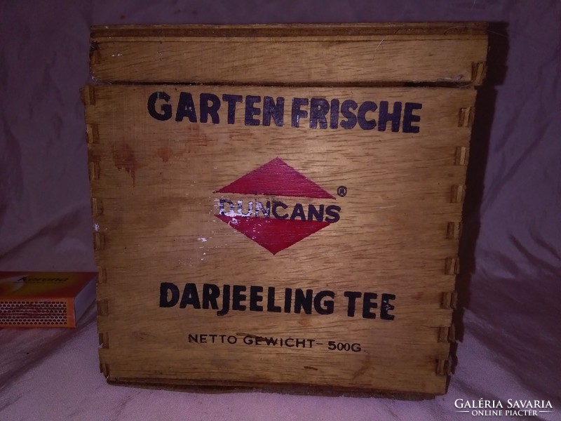 Régi teás doboz fából " Darjeeling tee "
