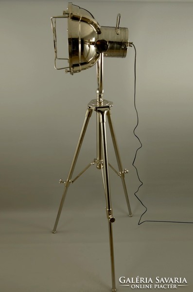 Three-legged chrome floor lamp - 185cm high