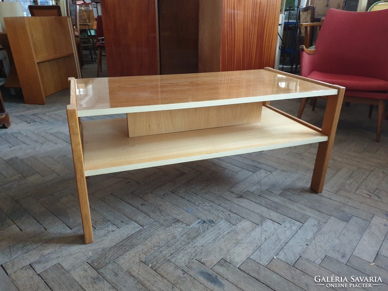 Régi retro magasfényű polcos asztal mid century 106 cm