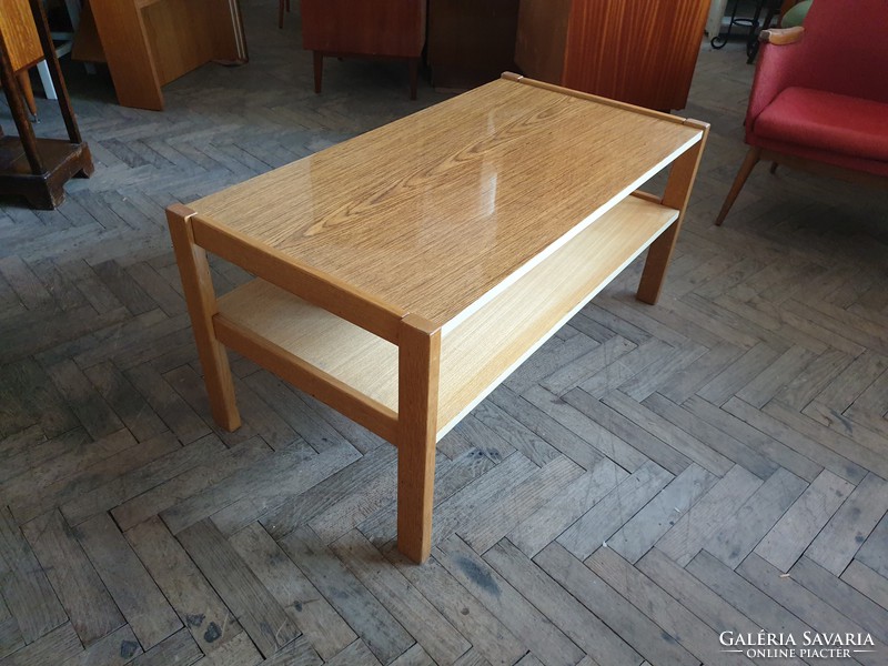 Régi retro magasfényű polcos asztal mid century 106 cm