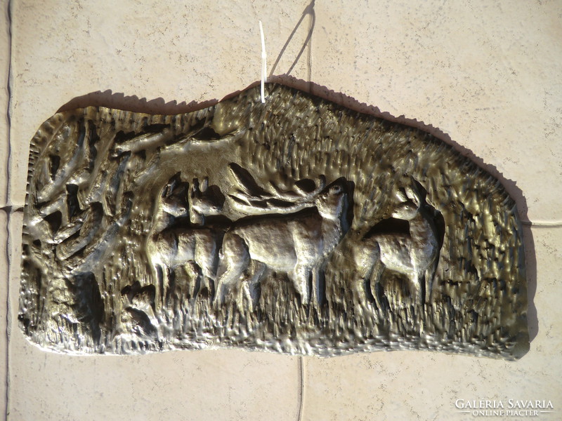 Hunting scene engraved in unique metal can be hung on the wall 35x65 cm