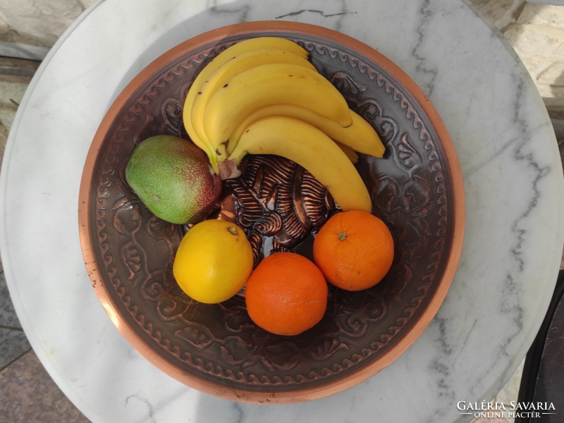 Beautiful ornate red brass wall dish wall bowl but also serving as a centerpiece! 38 Cm !!