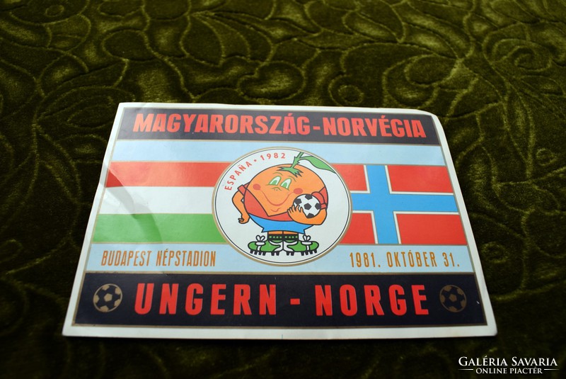 Retro sticker 1982 World Cup 1982 Espana Naranjito Hungary - Norway October 31, 1981