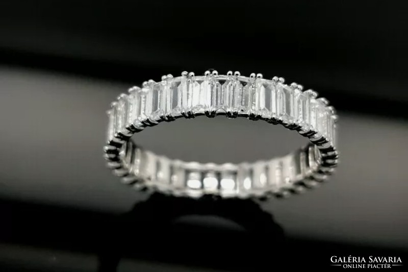 Wonderful, sparkling round stone / 925 / ring size 56 - New