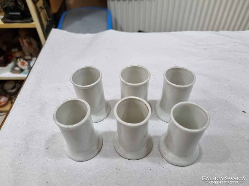 Régi csehszlovák porcelán likörös készlet