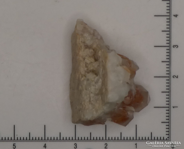 Hematitos fantomkvarc / vaskvarc mintadarab. Természetes ásvány. Gyűjtői példány. 18 gramm.