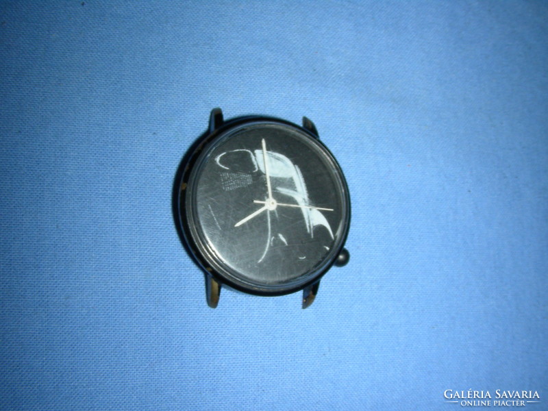 Retro quartz watch