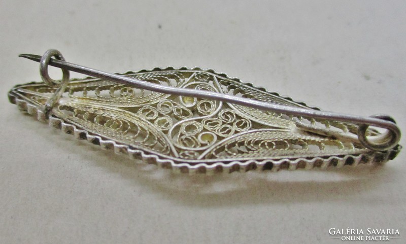 Wonderful antique filigree solid silver brooch
