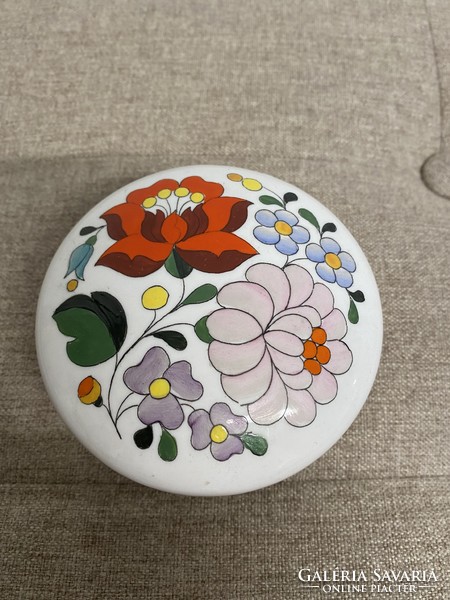 Aquincum porcelain bonbonier flower pattern a10