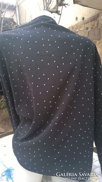 Large size too! Casual black blouse elegant - for any size