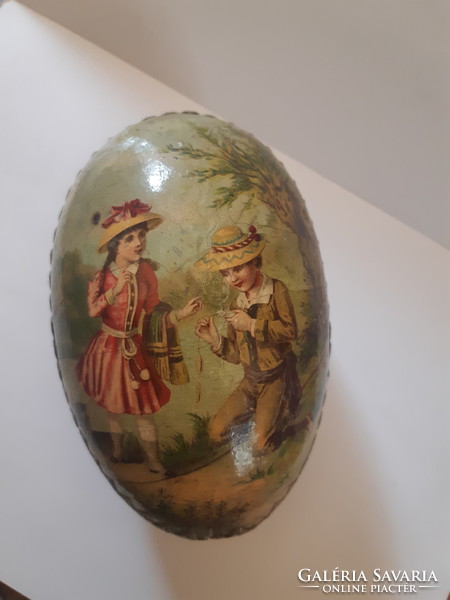 HÚSVÉTRA! Antik papírmasé színes, figurális jelenetes húsvéti tojás gyerekekkel 1800-as évek 13 cm
