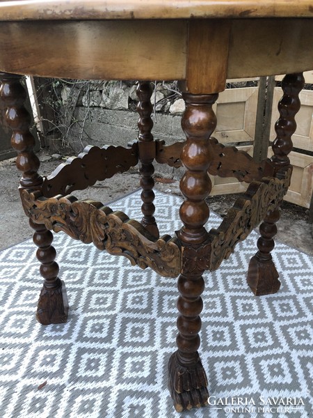 Special, richly carved, Neo-Renaissance, saloon or dining table, part of a set