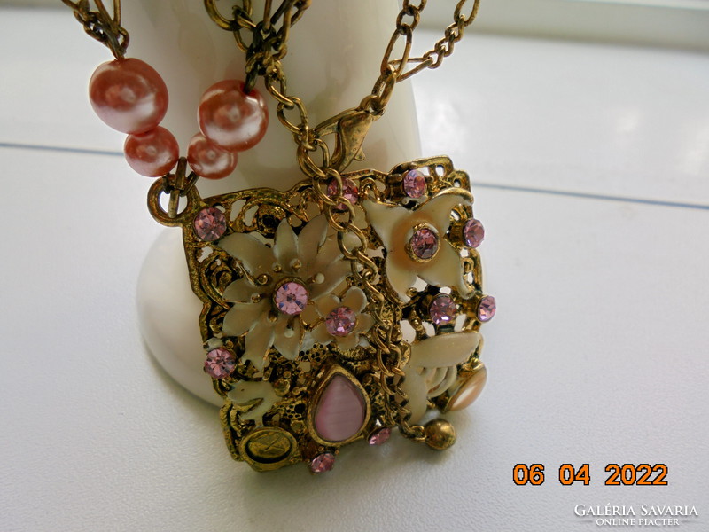 Spectacular goldsmith's work with gilded pendant and chain, enamel bee and flower pattern, with pink beads