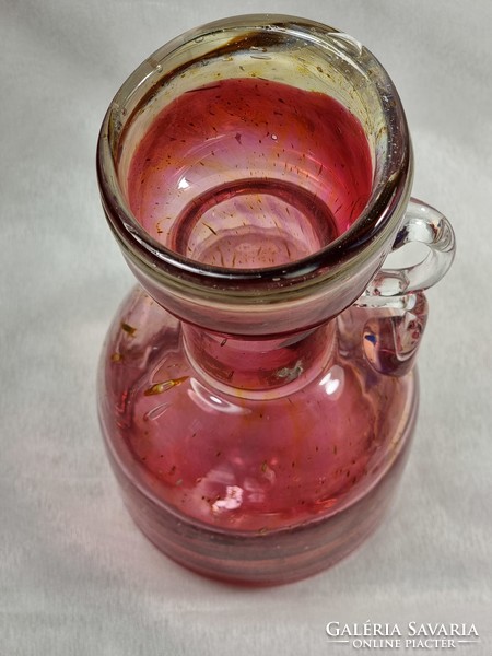 Erwin Eisch német Pfauenauge Collection Cranberry Art üveg fogantyús váza
