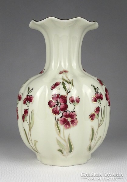 1I108 Vajszínű Zsolnay porcelán gerezdes váza virágváza 15 cm