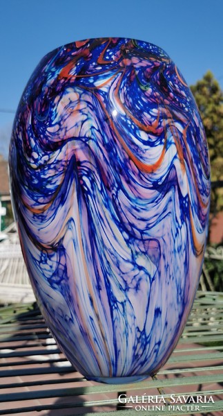 Murano vase - interesting color scheme