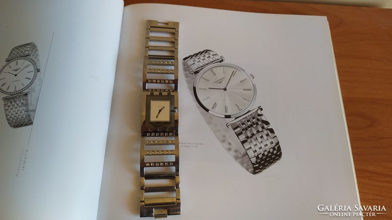 Igazán különleges egyedi svájci Swatch nő karóra