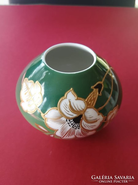 Very showy ceramic vase.