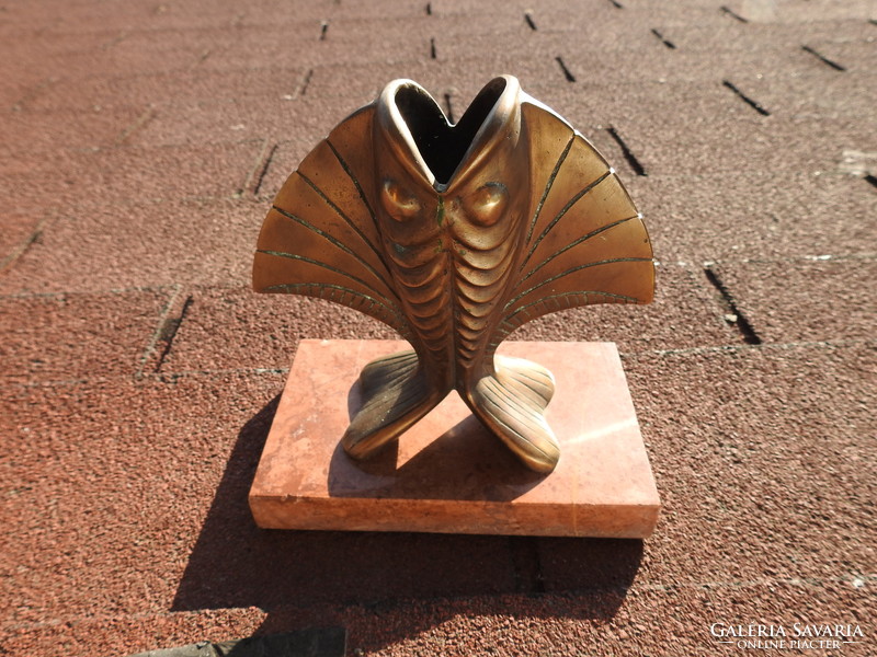 János Baraté _ art deco bronze fish on a marble plinth