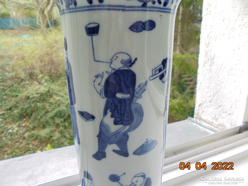 Hand-painted royal mosa maadtricht Chinese vase with large showy figures with Kangxi mark