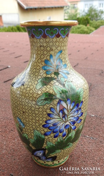Old Chinese Compartment Enamel Vase - Fire enamel vase with swallow and flower motifs