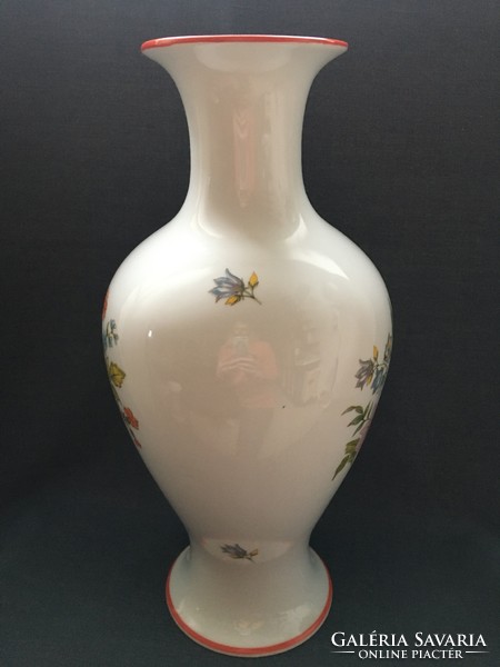 Ravenhouse vase, floor vase
