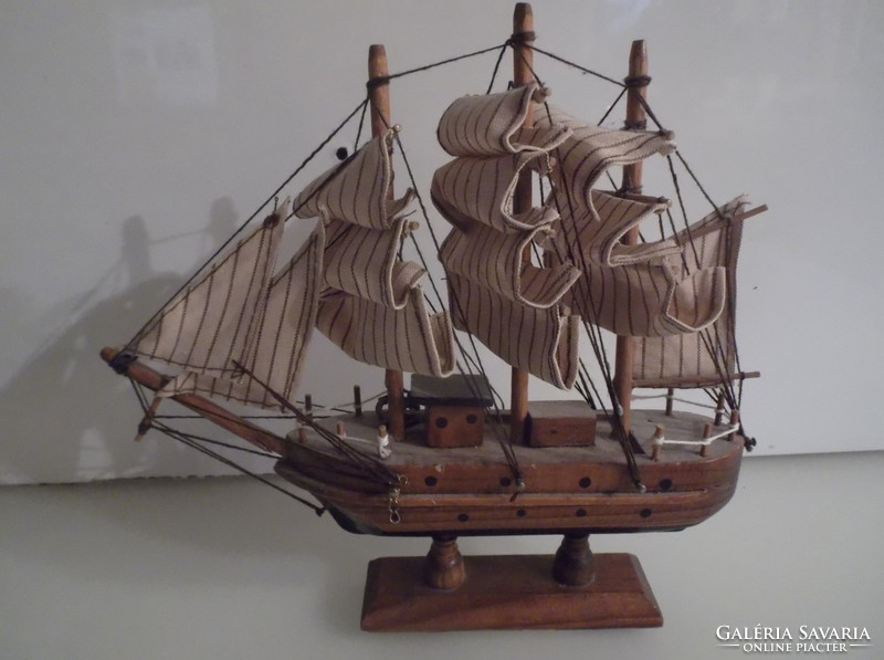 Boat - wood - antique - 20 x 18 x 4 cm - handmade - Austrian - nice condition