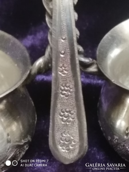 Ezüst perzsa (875) fűszertartó 1db. kiskanalával