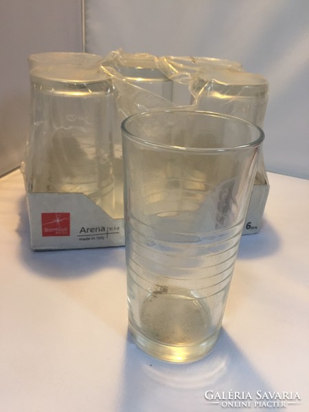 6 water glasses in their original box (iza)