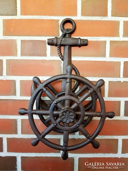 Cast iron hose holder - anchor