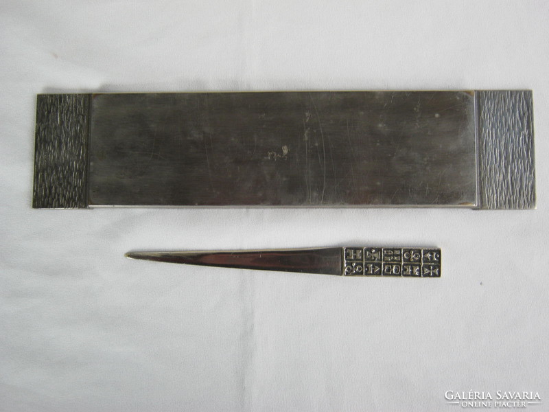 Retro iparművész fém tálca és levélbontó kés