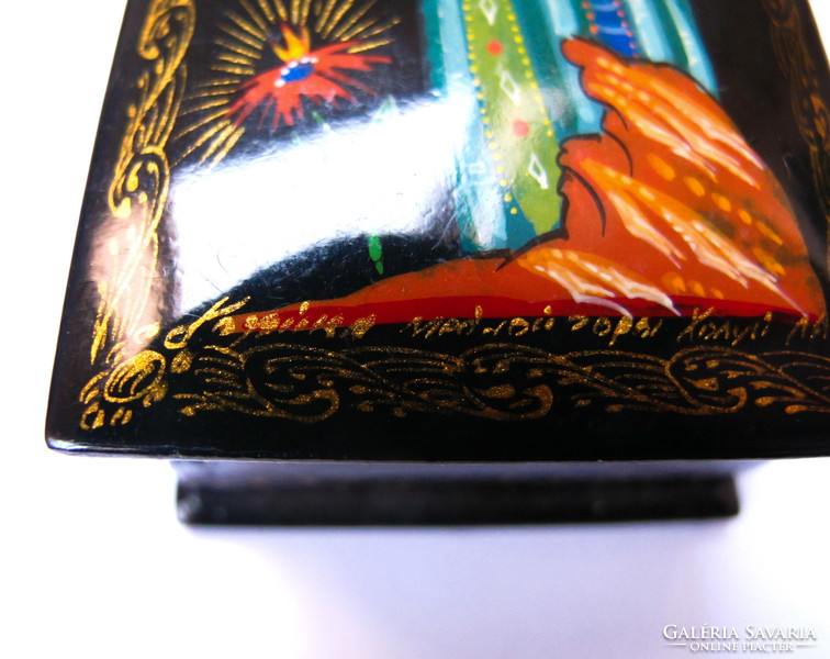 Russian, painted, tobacco lacquer box.
