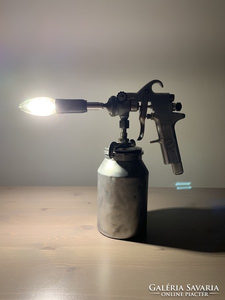 Sprio festékszóró pisztoly lámpa, asztali lámpa