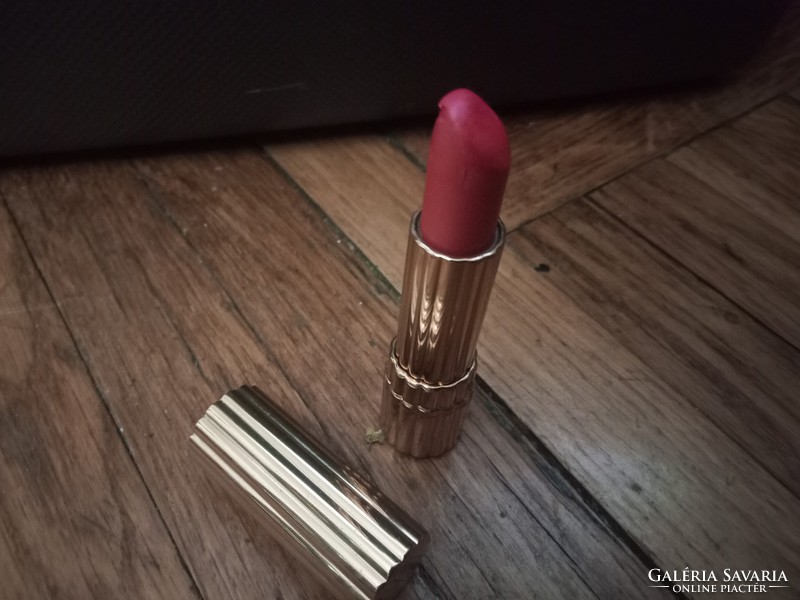 Estée lauder perfect lipstick naive rose shade in metal case in original box