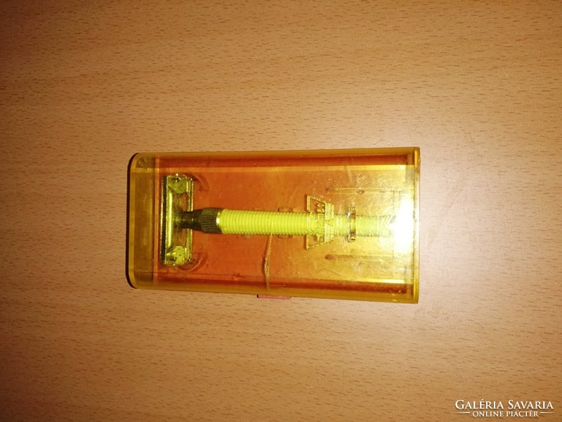 Retro wizamet w6 replaceable blade in razor case (Polish gillette clone) (1 / p)