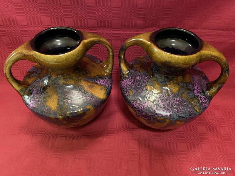 A pair of old wonderful vase with ears