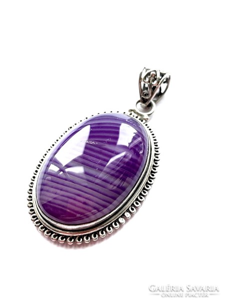 Purple agate pendant in silver socket
