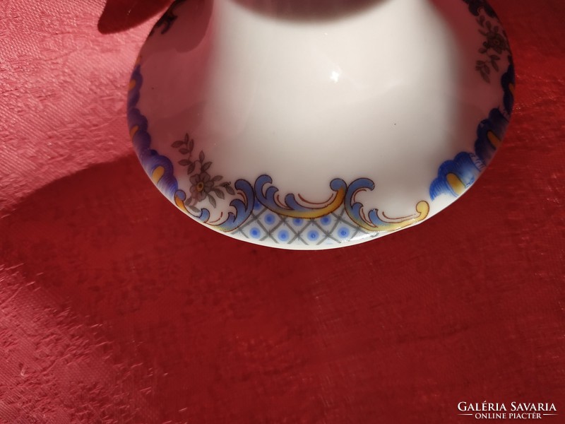 Porcelán asztali gyertyatartó