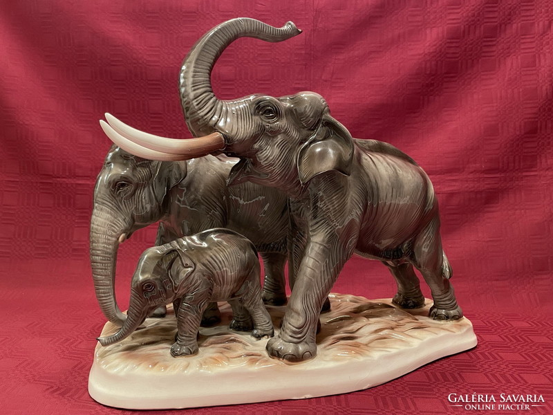 Large porcelain elephant family