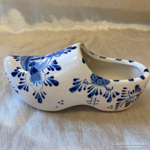 Dutch porcelain slippers