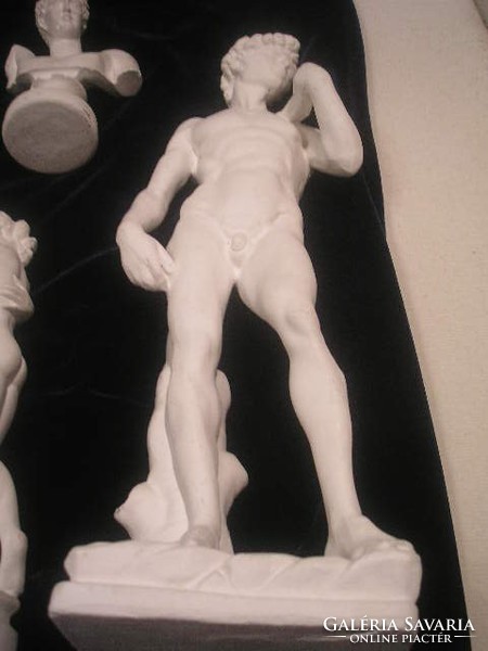 N14  Dávid szobor 39 cm + 3 grácia 24 cm + hadvezér Klasszikus mitológiai szobrok  egyben eladóak