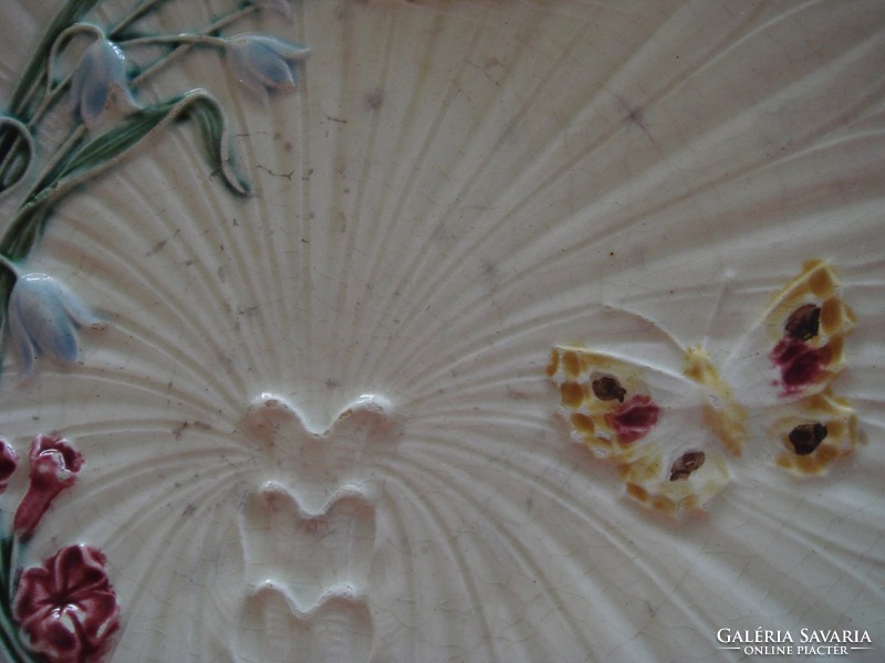 Old schütz cilli earthenware plate butterfly wildflower majolica wall decoration 20 cm