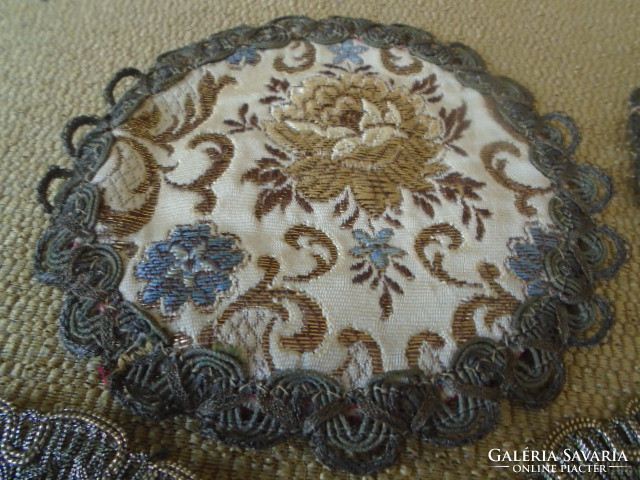 6 pcs antique ornate nipple tablecloth with gold thread and ornate border, early 1940s