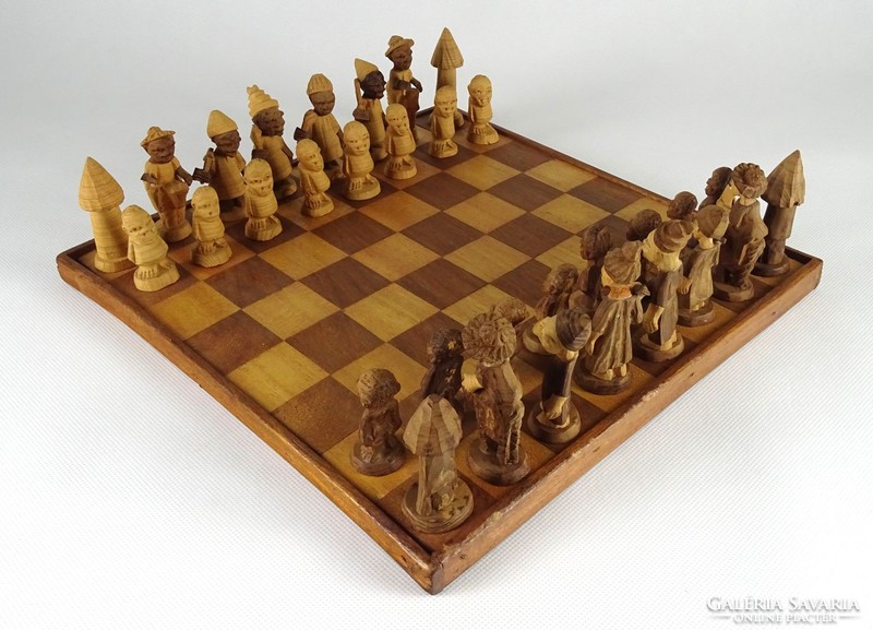 1I443 special carved exotic chess set with board