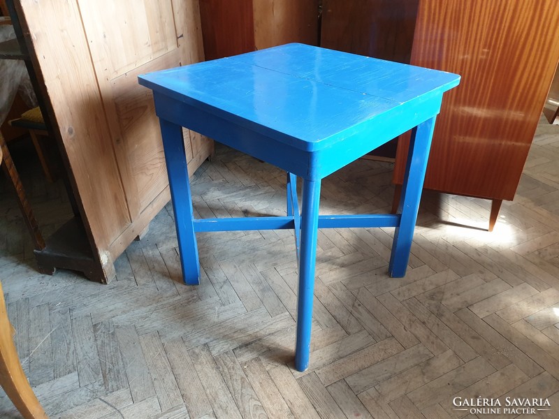 Régi széthúzható hosszabbítható vintage fenyő asztal fa étkezőasztal
