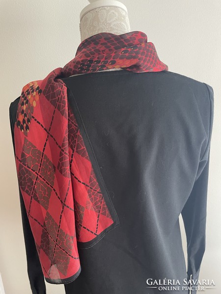 Christian fischbacher 100% silk scarf with vivid pattern