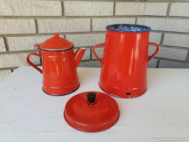 Enamel 2pcs old vintage red iron teapot enameled small jug on a grease gun