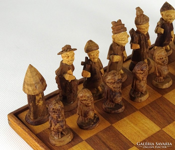1I443 Különleges faragott egzotikus sakk készlet táblával