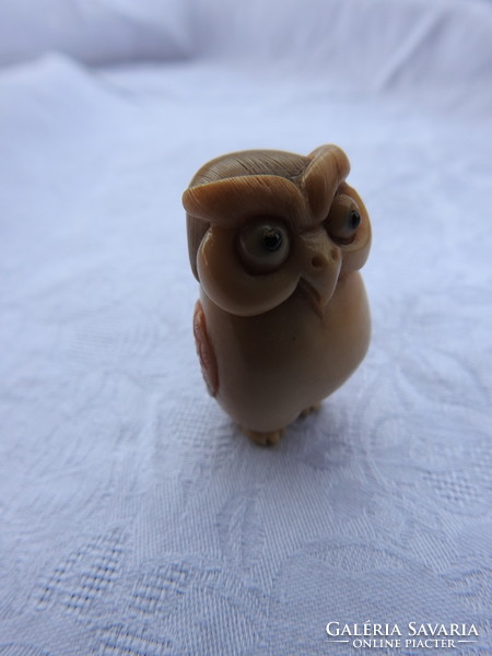 Netsuke owl - indicated